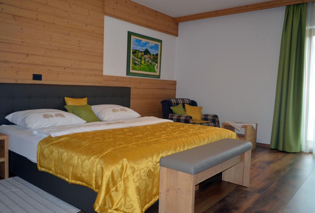 Guest House Gostisce Jutrisa Rogatec 外观 照片